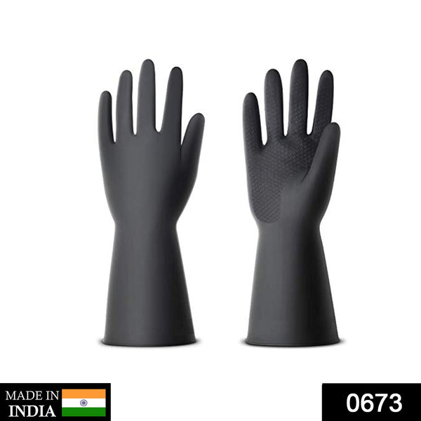 Natural gum rubber cleaning gloves for multipurpose use.