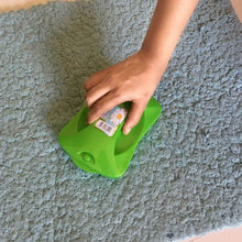 Plastic Handheld Carpet Roller Brush Cleaning With Dust Crumb Collector Wet And Dry Brush