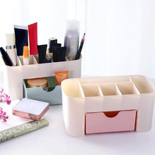 Makeup Cutlery Box Used For Storing Makeup Equipment And Kits Used By Womens And Ladies.