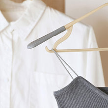 Pp Cloth Hanger Set Of 1 With Zinc Plated Steel Hook (2 Pc)