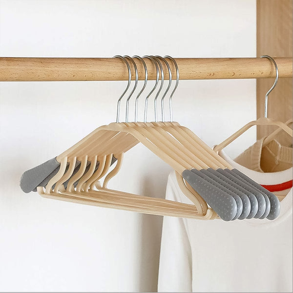 Pp Cloth Hanger Set Of 1 With Zinc Plated Steel Hook (2 Pc)