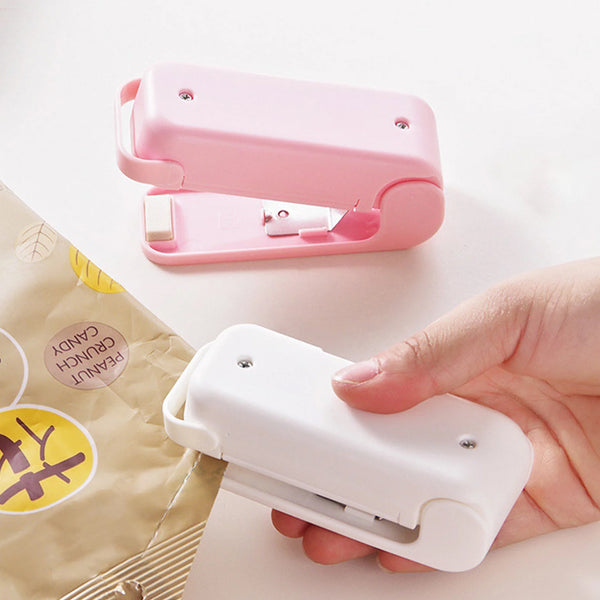 Mini Sealing Machine Plastic Bag Sealer Portable Mini Super Seal Packing Plastic Bag Tool Sealing Machine Hand Held Heat (1pc)