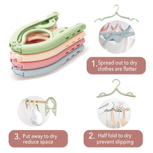 Travel Hangers Portable Folding Clothes Hangers (4 Pc)